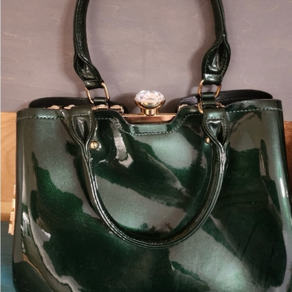Never used Elegant Green Patent Leather Handbag